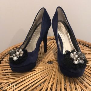 BCBG Generation Royal Blue suede Heels sz 6.5